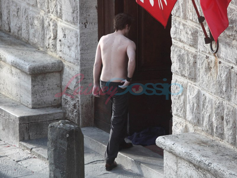 robert pattinson shirtless. shirtless Robert Pattinson