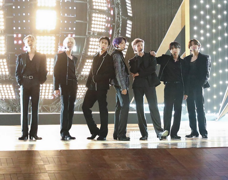 BTS will celebrate their anniversary with two ambitious online concerts ...