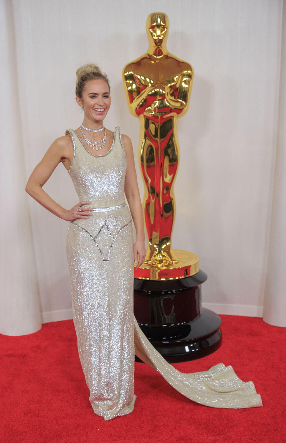 Emily Blunt attends the 96th Annual Academy Awards