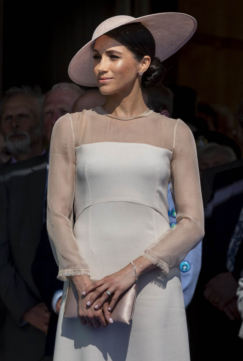Royal Meghan’s royal hosiery