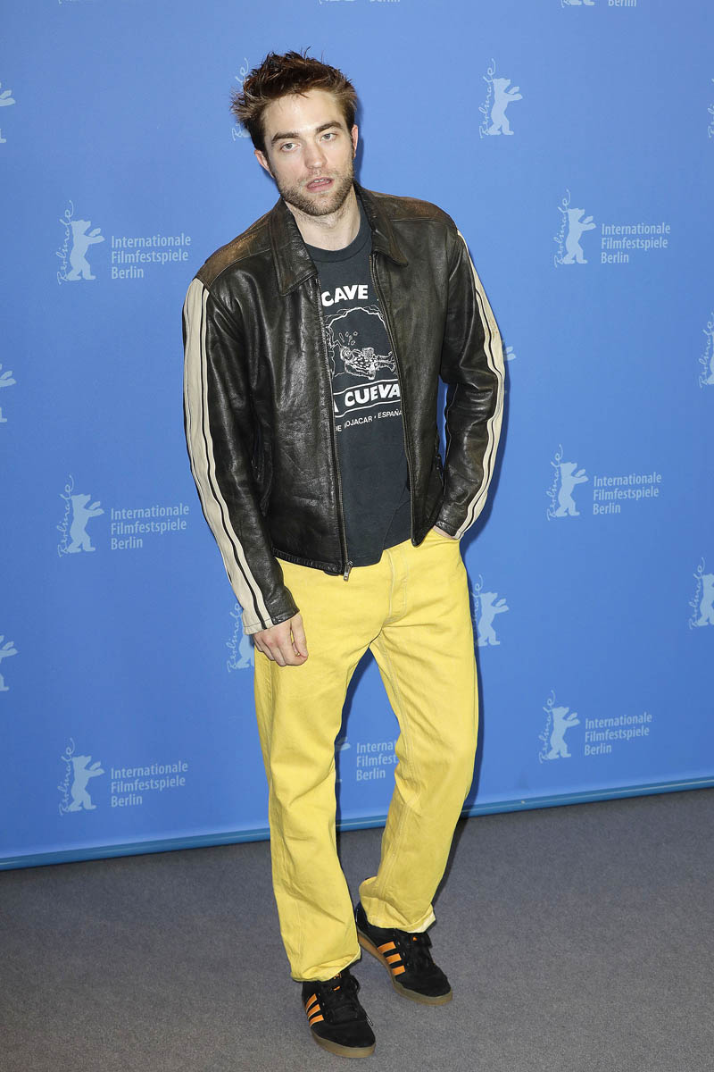 Robert Pattinson’s yellow pants