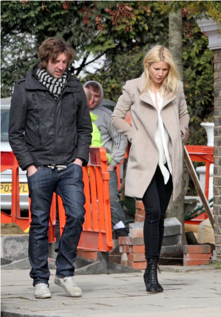 Gwyneth and another lead singer