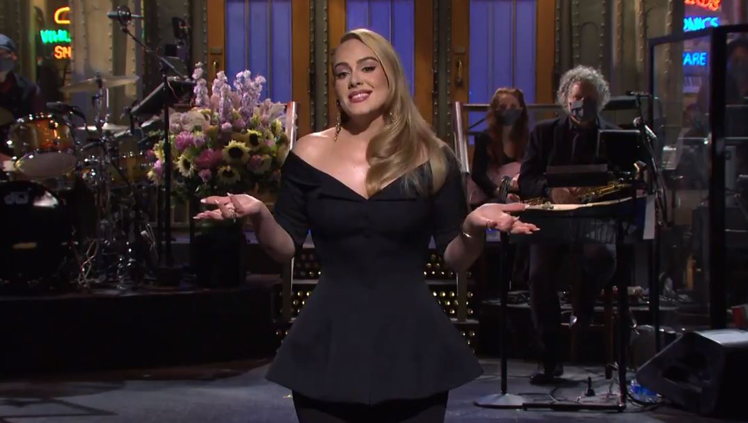 Adele Wants You To Know She’s Single