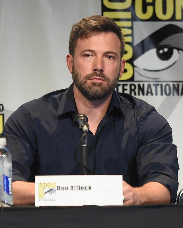 Ben Affleck & Jennifer Garner: ring off, ring on