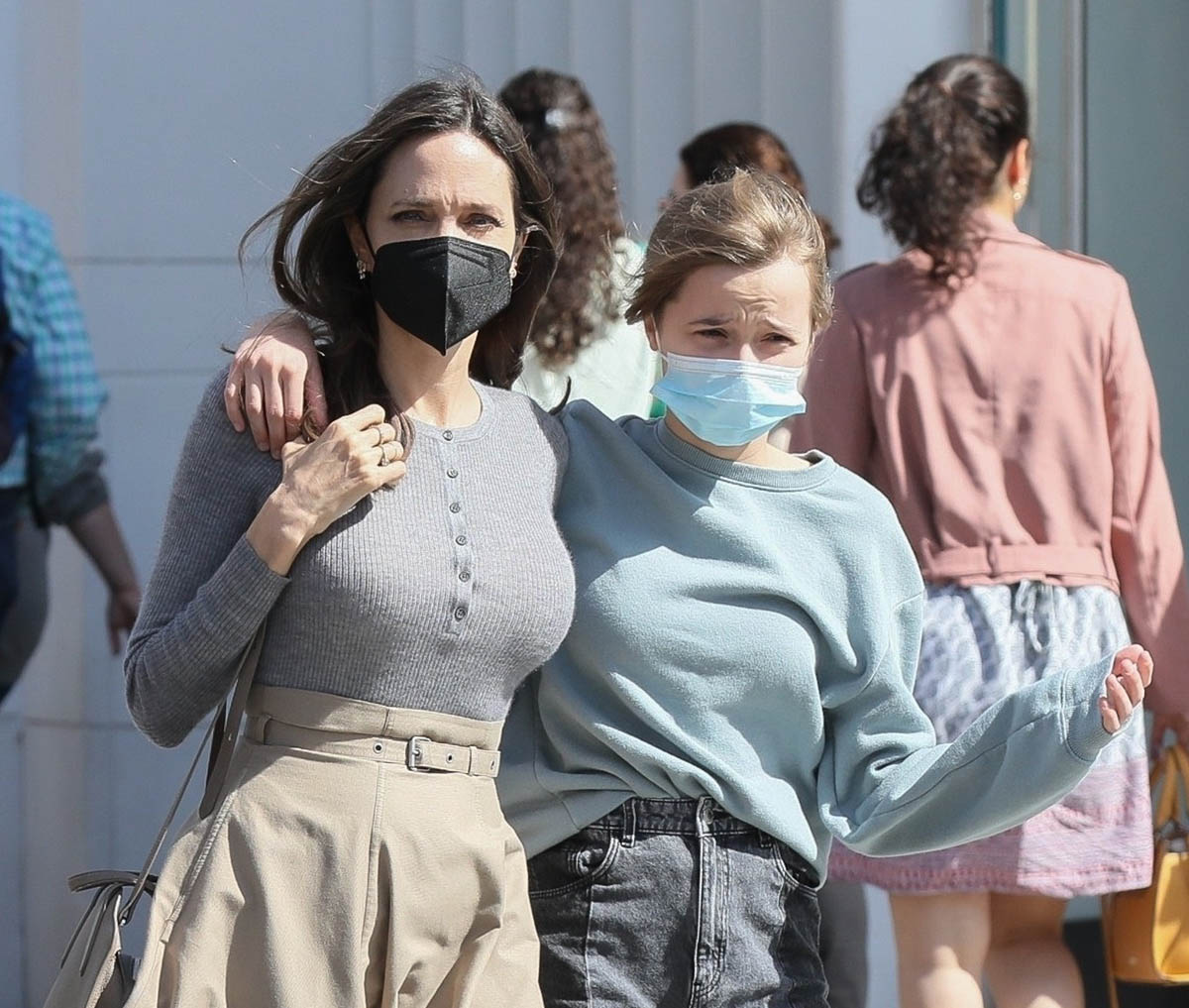 Angelina Jolie: Mom Time at the Mall