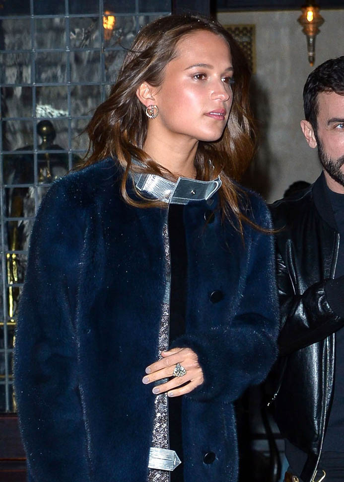 Alicia on the Angelina path?