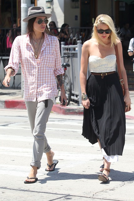 Amber Heard still has a girlfriend