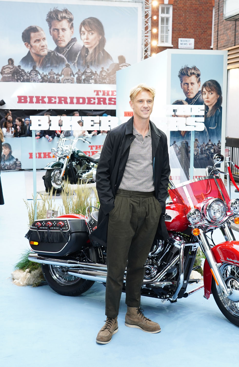 As Seen on Social Media: Boyd Holbrook’s pants, Blake Lively’s tank