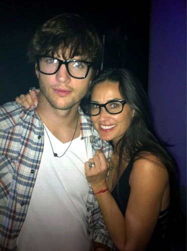 Star & Ashton bitchfight