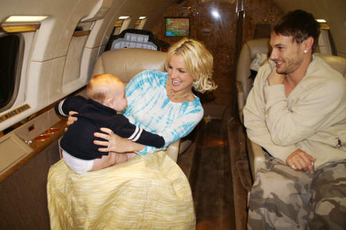 Britney, Kevin, and BooBoo play happy family