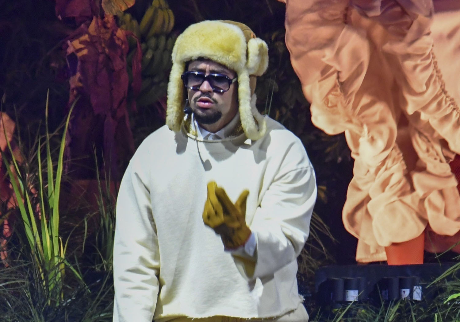 MC’s MUSIC LOUNGE: Benito’s Home