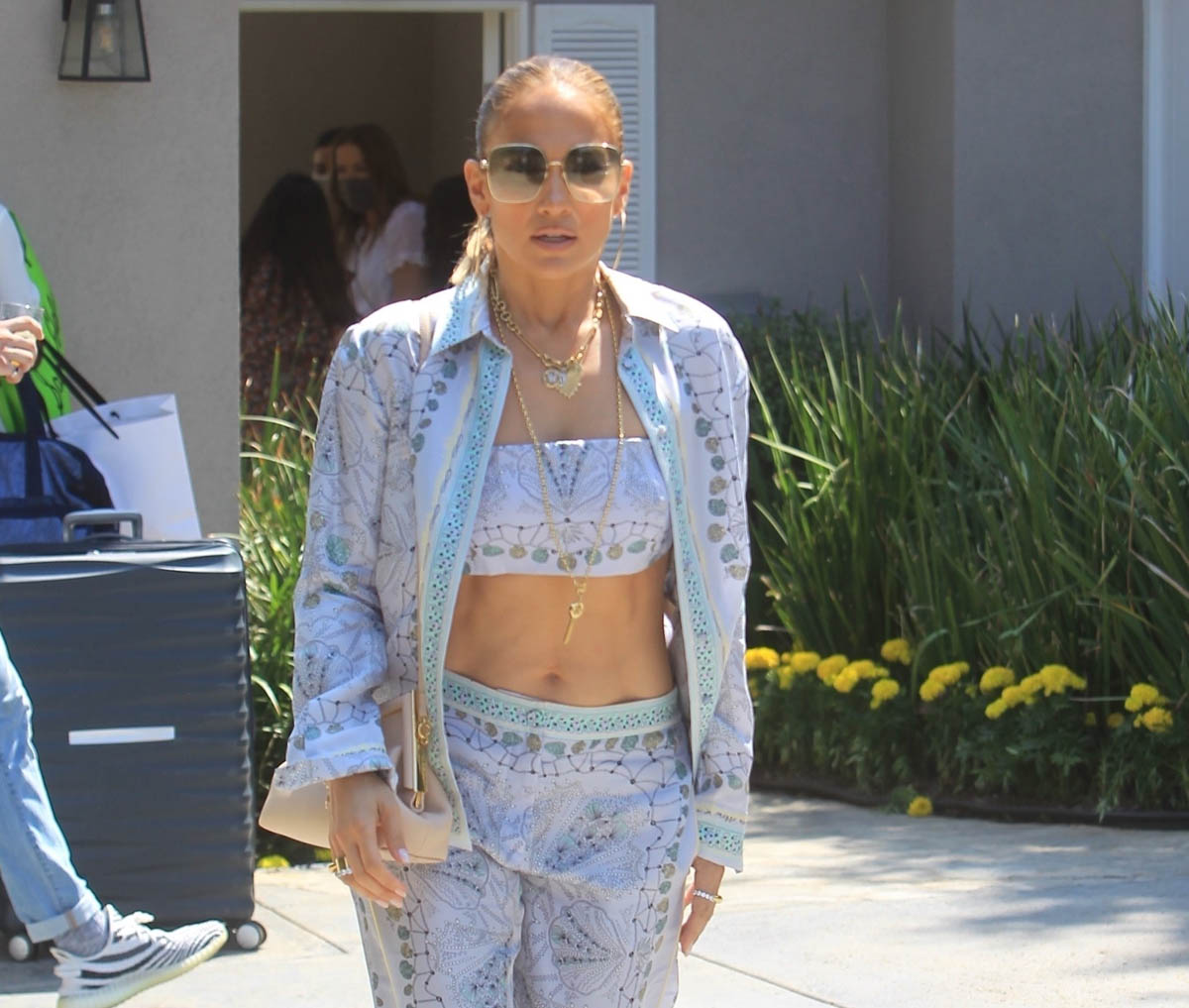 JLo’s Birthday Gift for Ben?