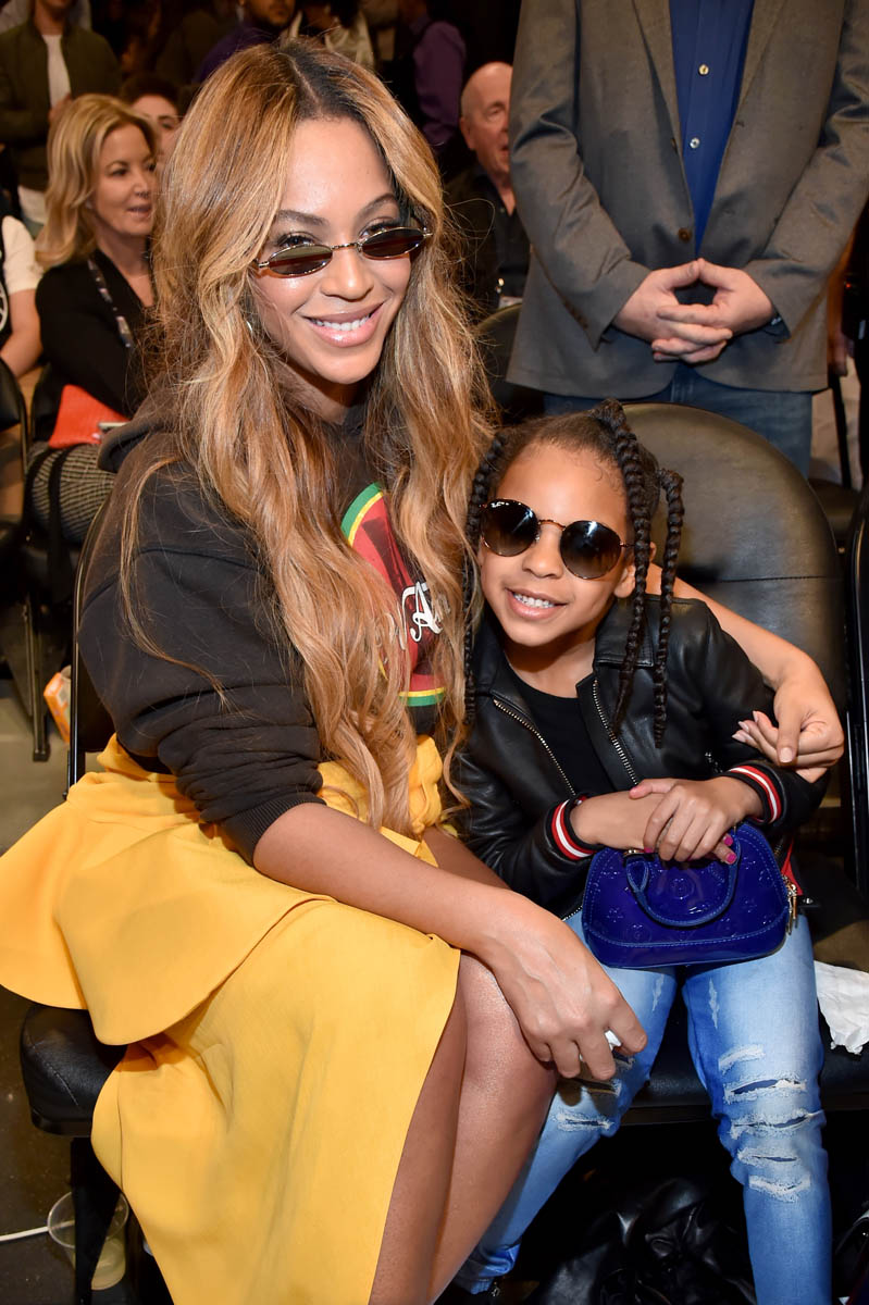 Blue & Beyoncé: courtside shades