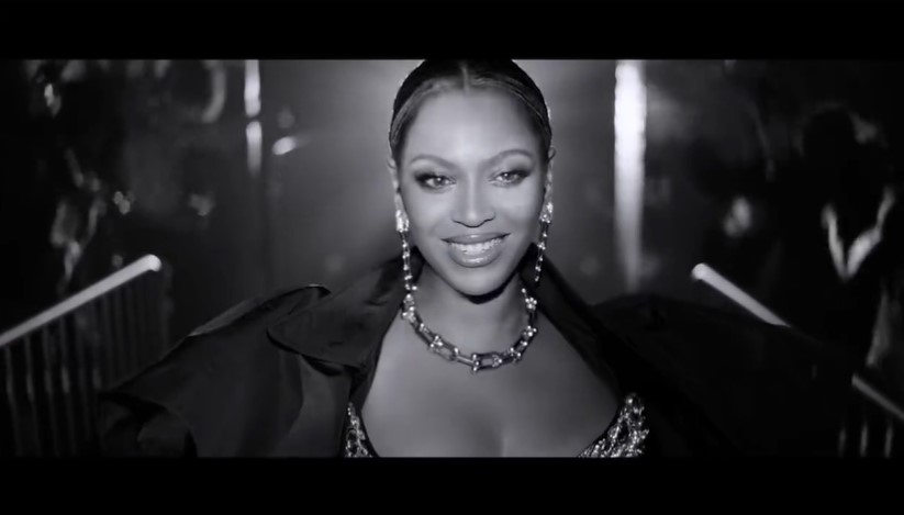 Celebrity Social Media, October 3, 2022