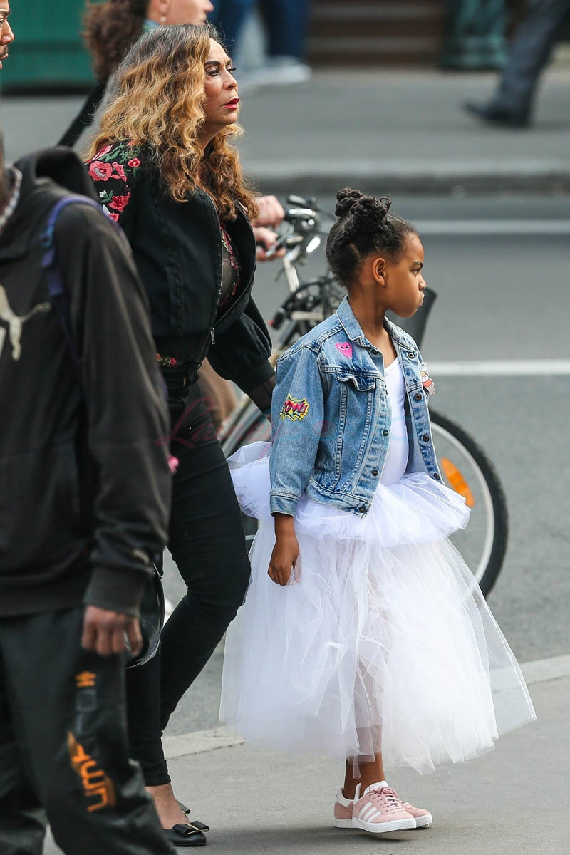 Normal Blue Ivy