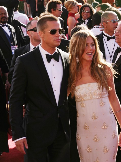 Jennifer Aniston pulls out the look of love