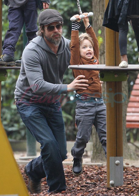 The Brange girls at the park