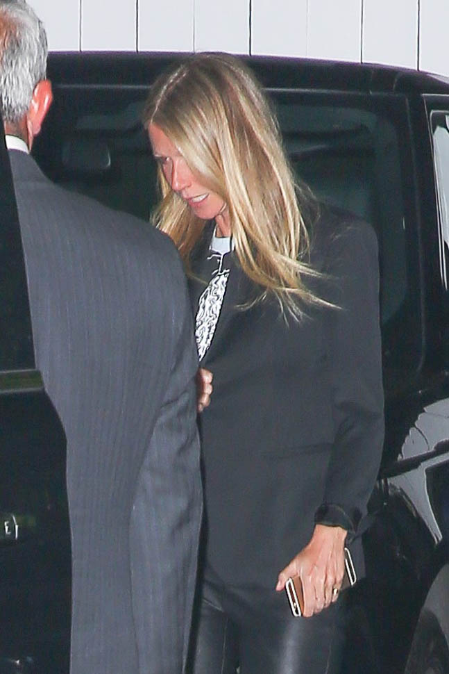 Gwyneth’s lap dance