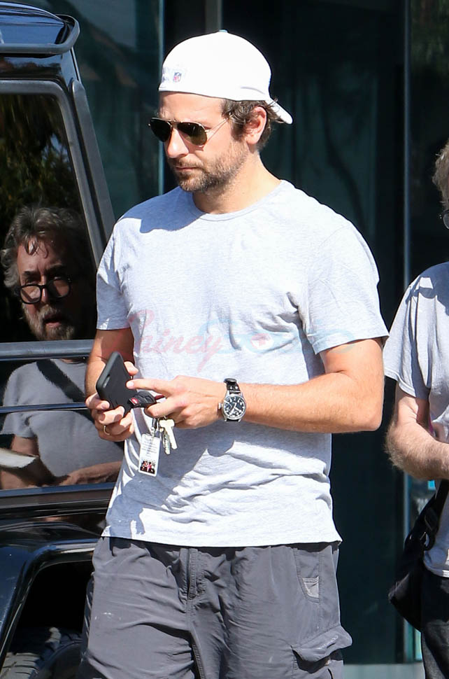 Bradley Cooper + Naomi Campbell