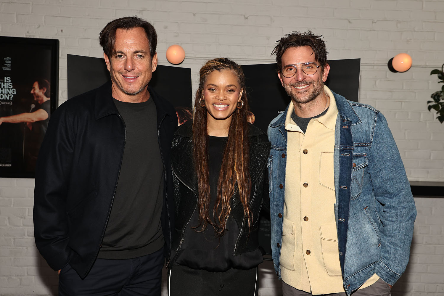 The standup in Is This Thing On? SUCKS