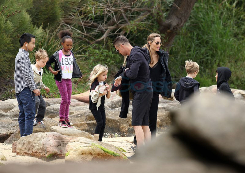 Brange on a boat with the kids