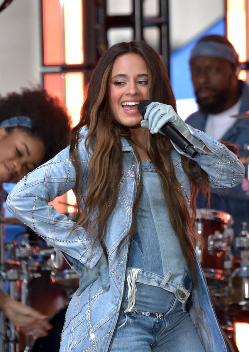 Celebrity Social Media, April 12, 2022