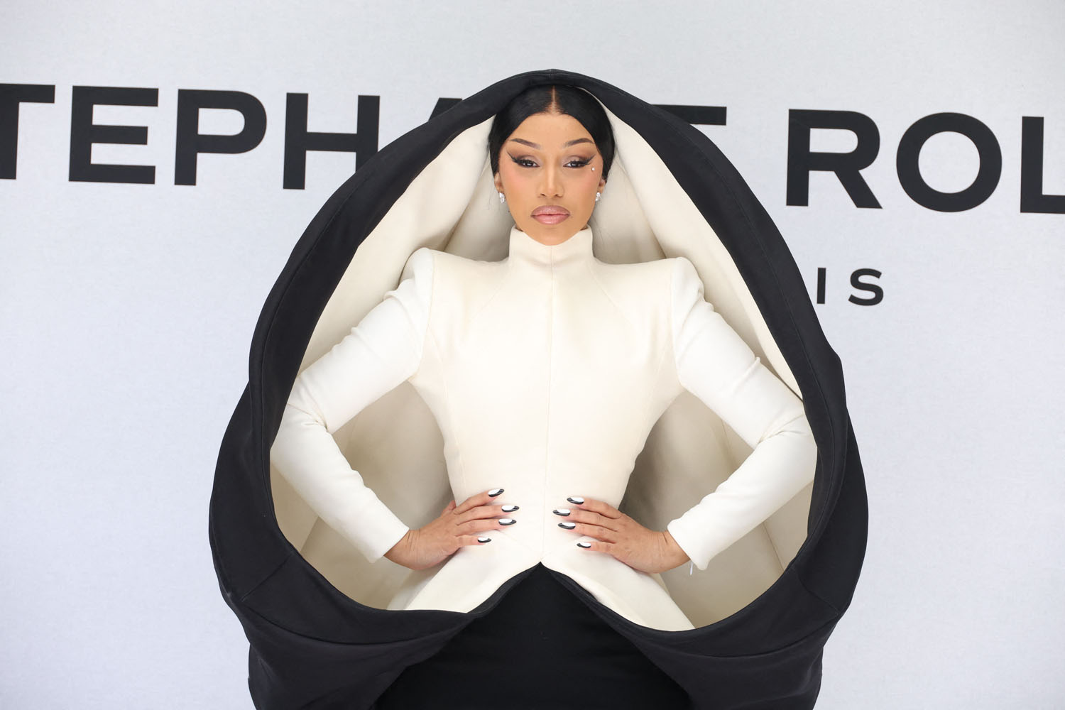 Cardi B: Everywhere Drama