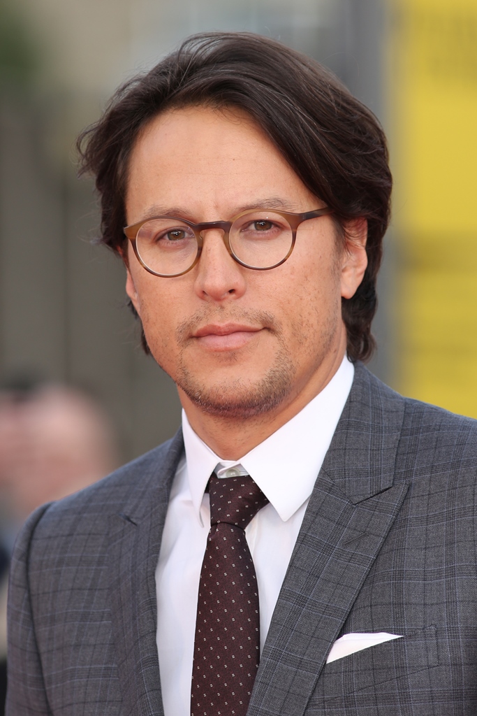 Cary Fukunaga lands Bond 25