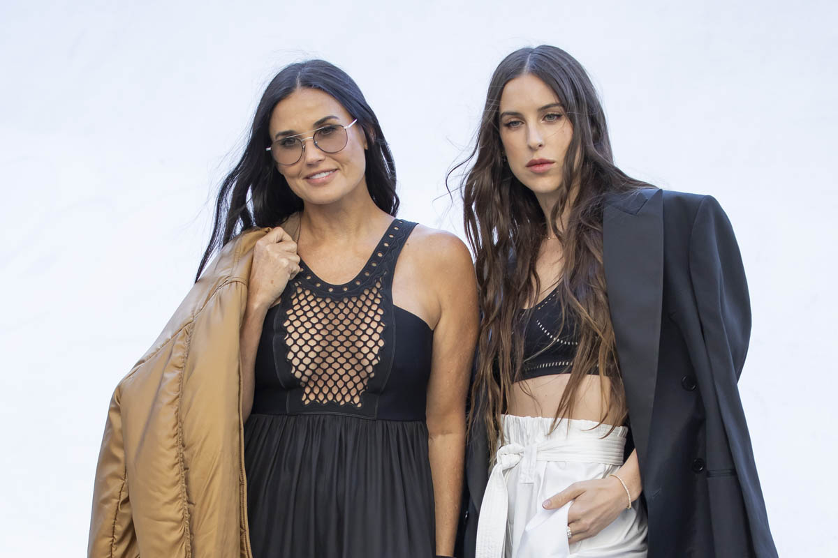 Celebrity Social Media, October 5, 2021