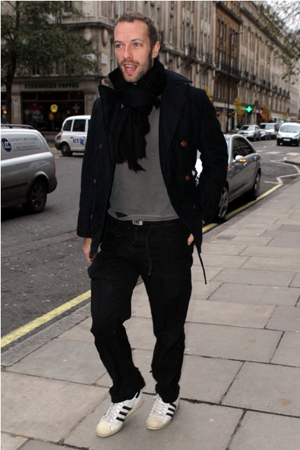 Gwyneth shakes her thing