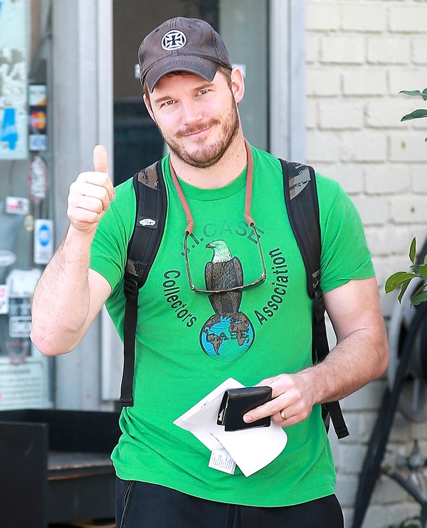 Thumbs up, Chris Pratt