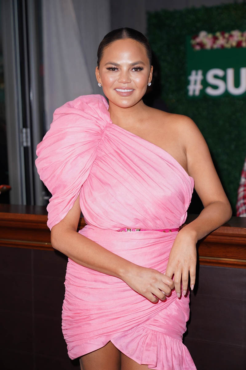 The Honourable Chrissy Teigen Presiding