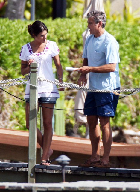 The Italian Queen tweets?