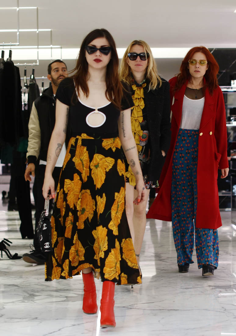 Courtney & Frances: mother-daughter twinning at PFW