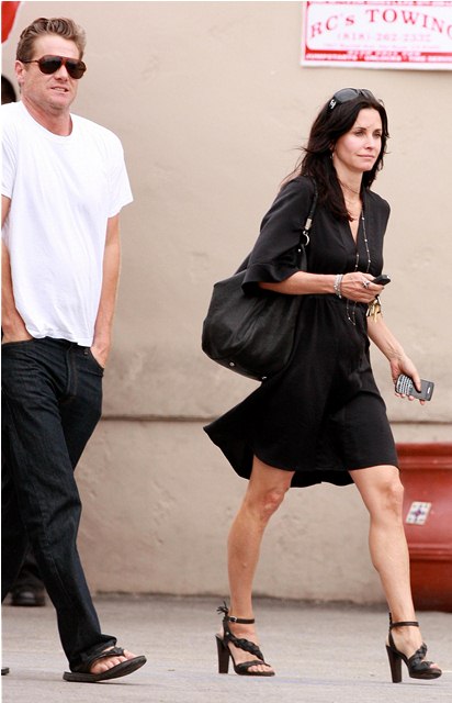 Courteney’s Happy 3 Hours