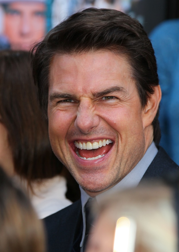 Tom Cruise honours his stunt double