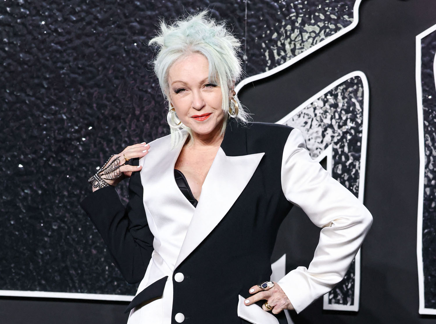 Cyndi Lauper, True Infinite Icon