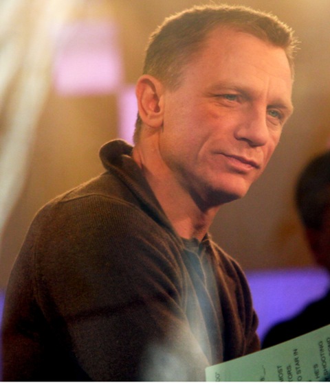 Daniel Craig’s morning cheer