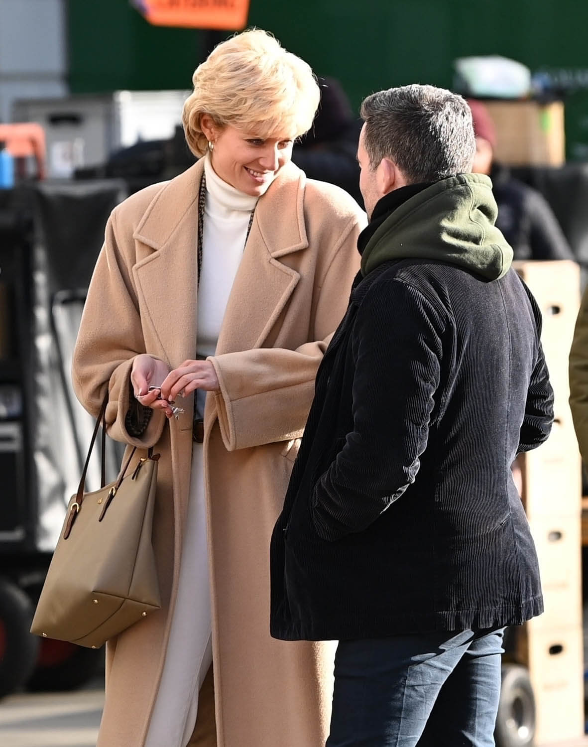 Tall Elizabeth Debicki on The Crown