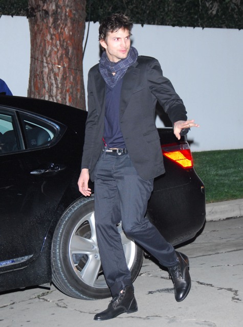 Ashton & Demi: party every night