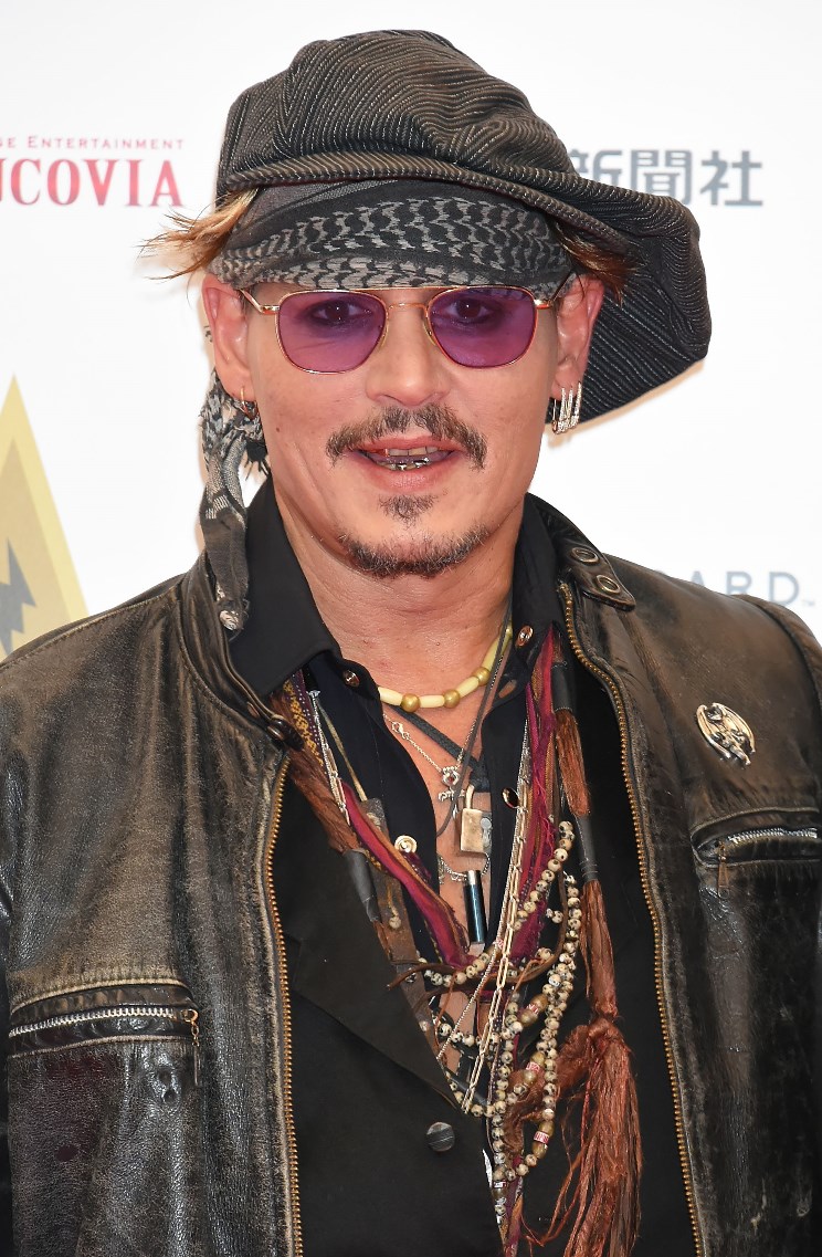 Johnny Depp’s Christmas spirit