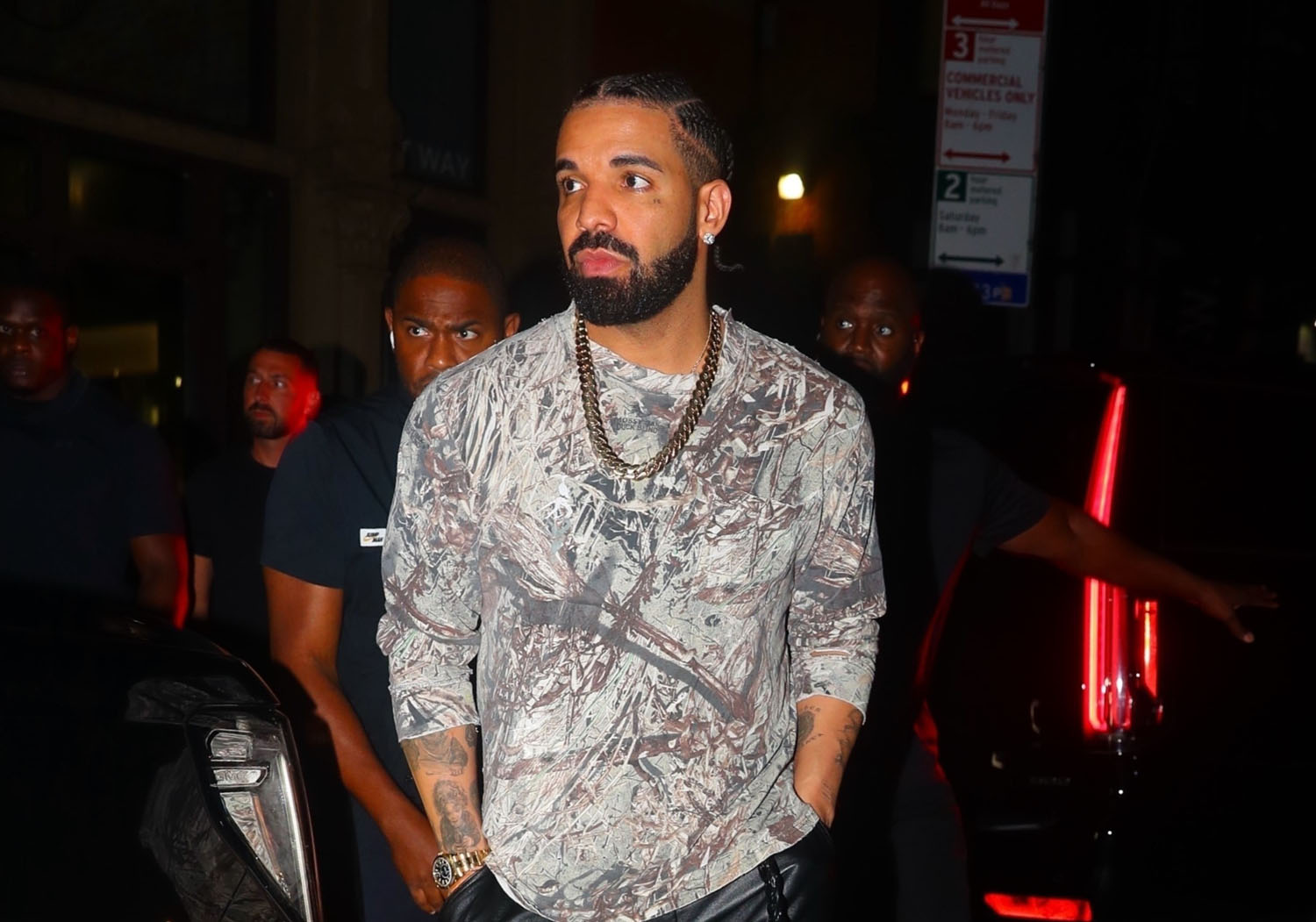 Drake has a “Meltdown”