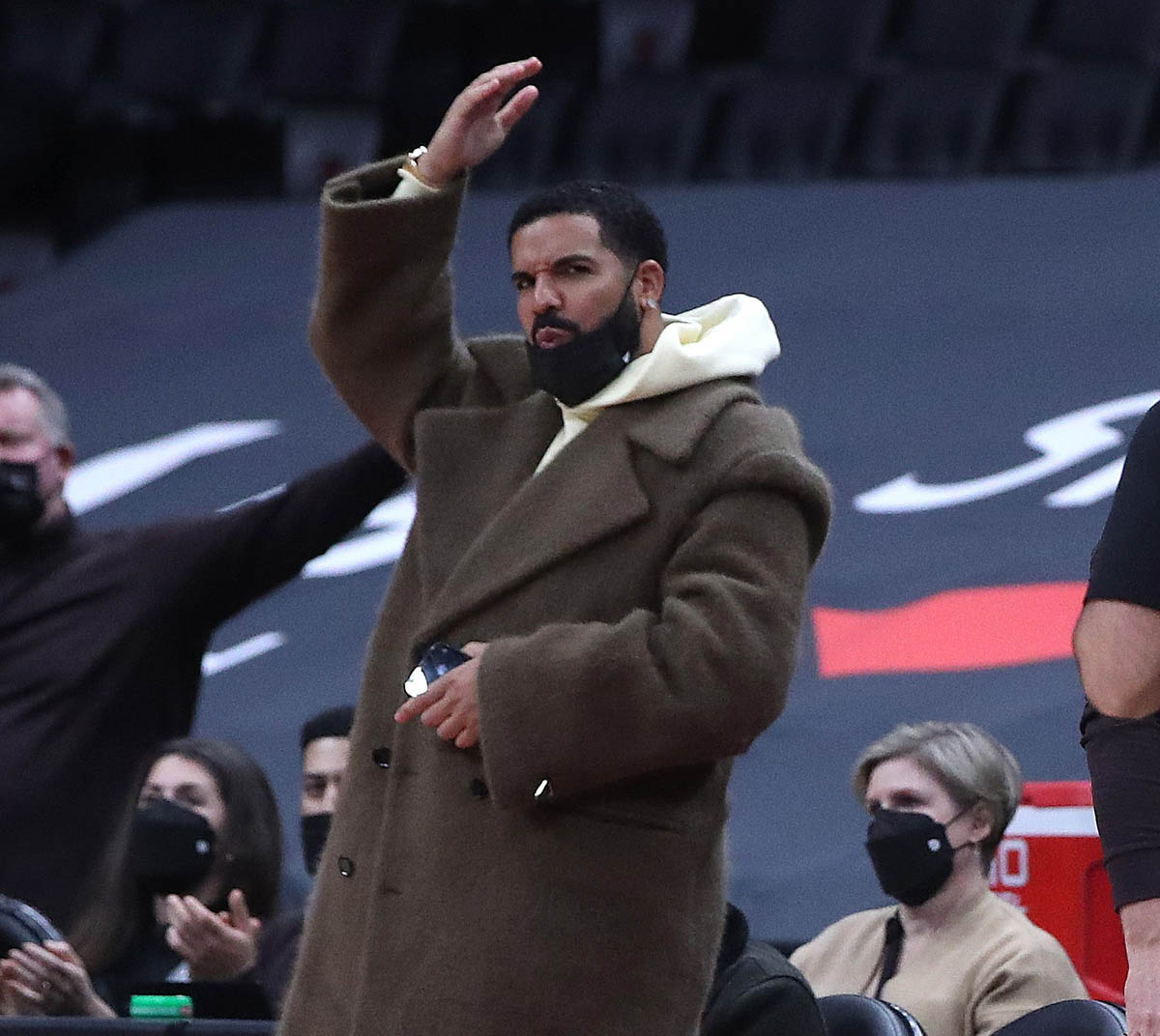 Drake: The Memes and All the Seats