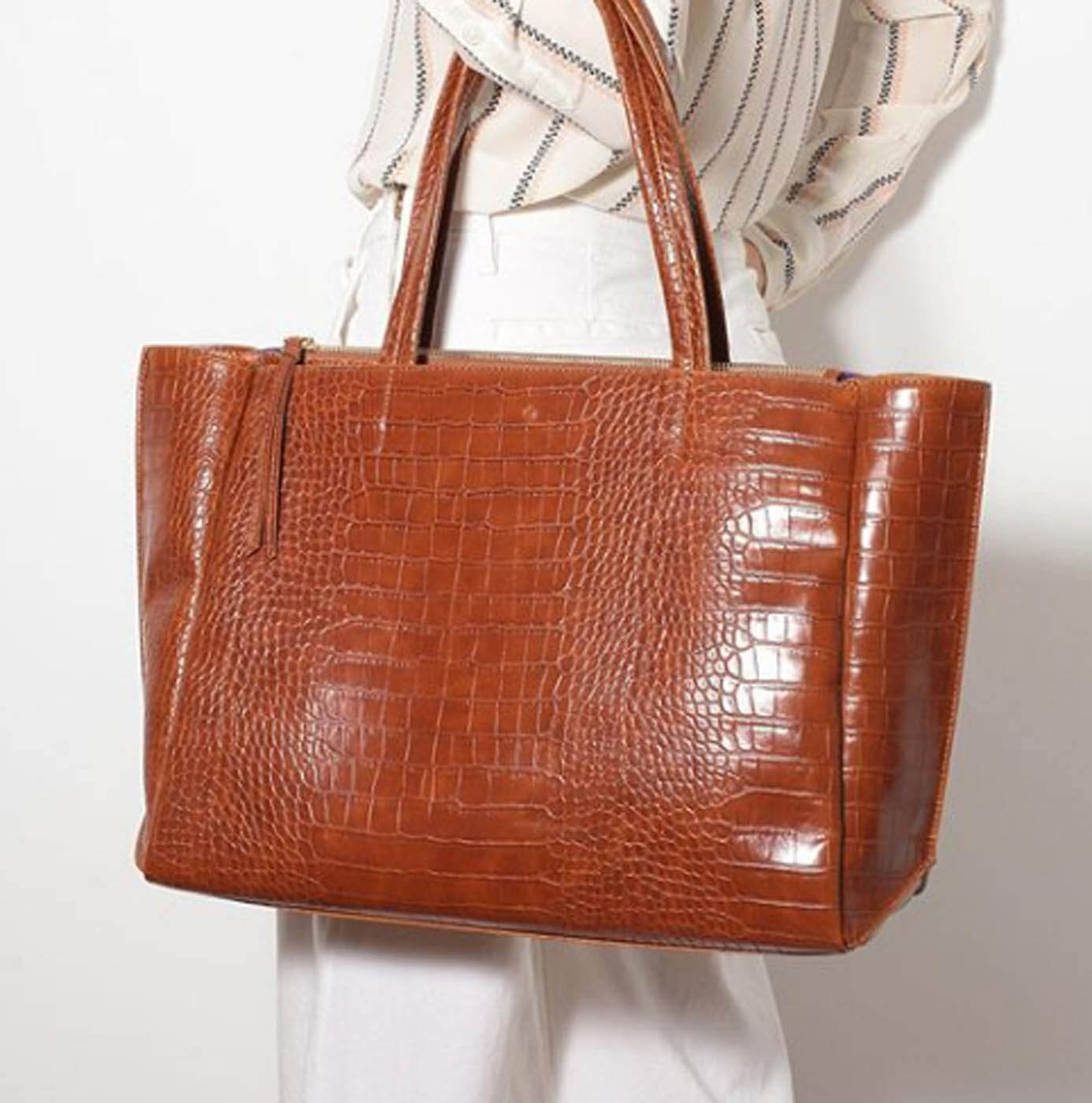 Sasha Finds: The New Ela Handbags