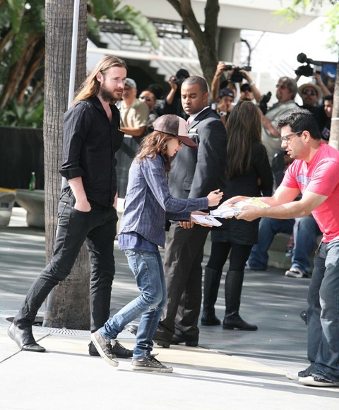 Ellen Page’s Hockey Dates & Christopher Nolan’s women