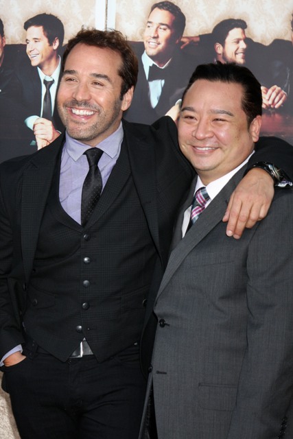 Entourage Season 6 and DVD giveaway!