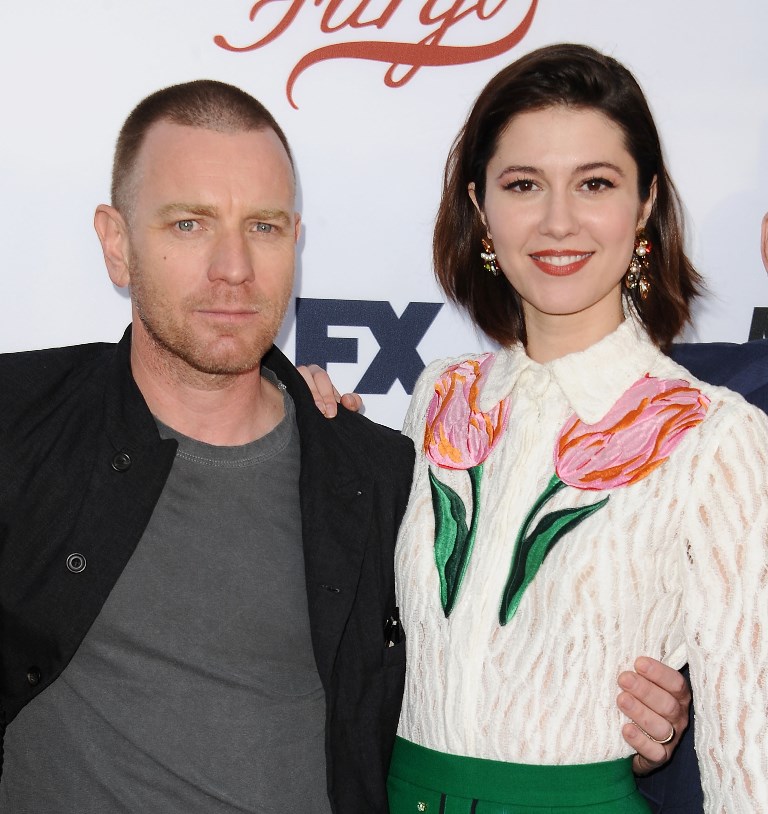 Ewan McGregor and Mary Elizabeth Winstead