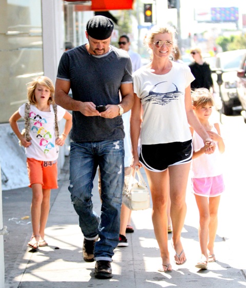 Tim & Faith: good pants, great legs