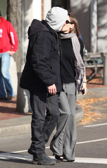 One happy Affleck family