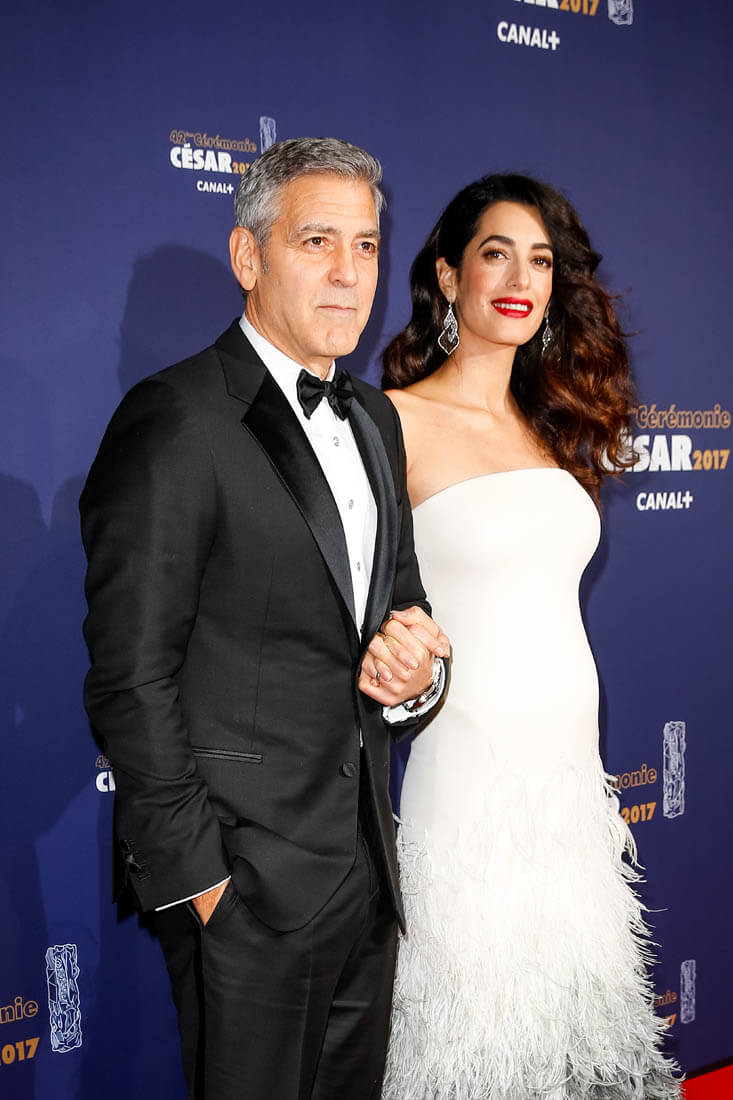 Amal & George’s first pregnant red carpet